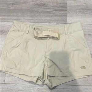 The North Face Women's Cream Cargo Shorts